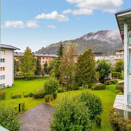 Haus Kitzsteinhorn By Interhome ツェル アム ゼー